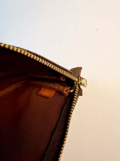 Louis Vuitton Monogram Pochette