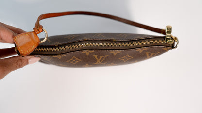 Louis Vuitton Monogram Pochette