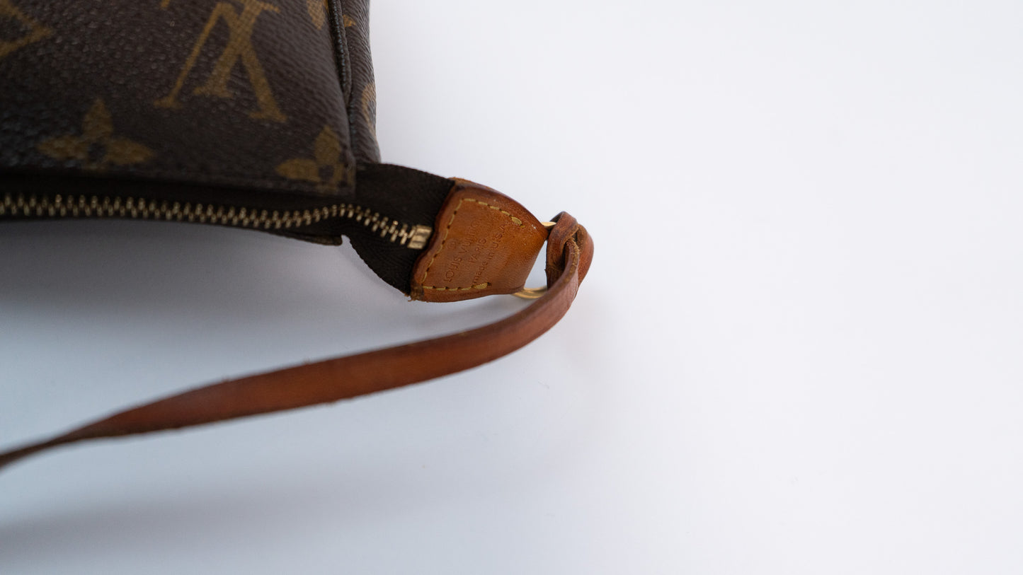 Louis Vuitton Monogram Pochette