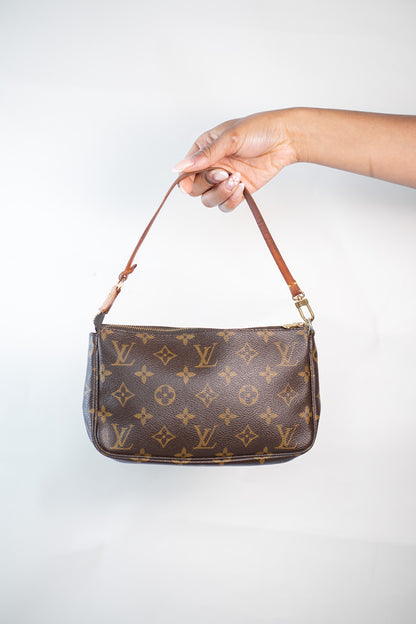 Louis Vuitton Monogram Pochette